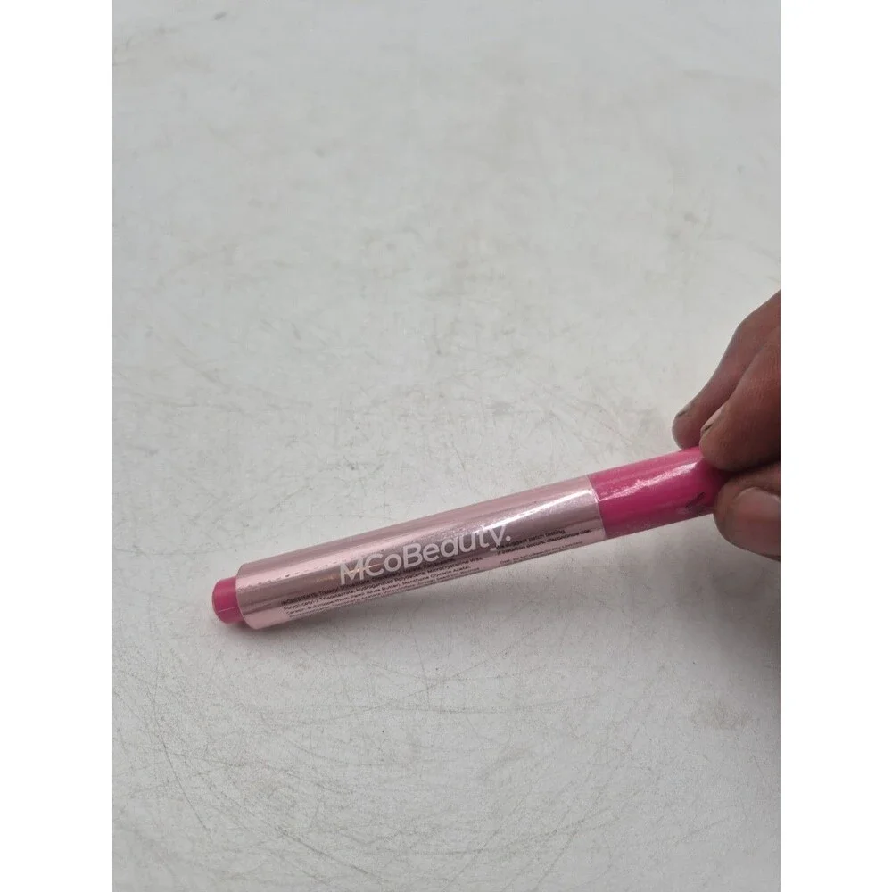 MCOBEAUTY LIP PLUMP 4-IN-1 HYDRATING LACQUER~CANDY  PINK LUCY  New Sealed